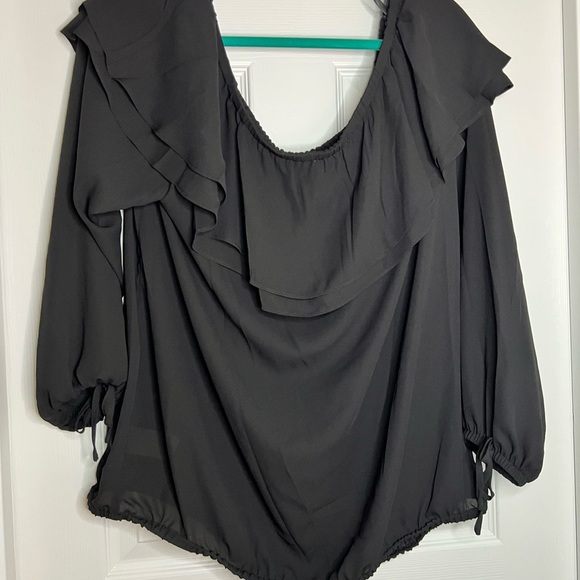 Michael Kors Black Ruffled Off-Shoulder Blouse - Picture 7 of 11